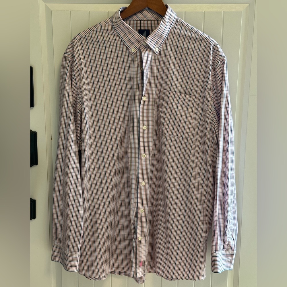 Men’s Jonnie O plaid button down shirt.  XXL.